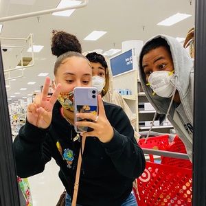 Meet your Posher, Natayah